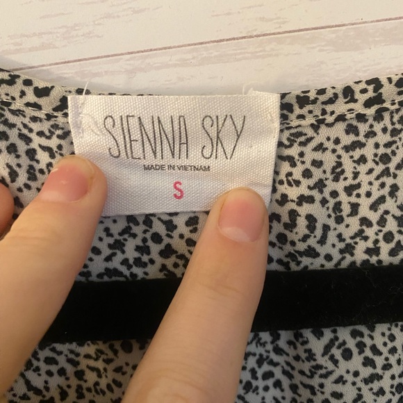 Women’s blouse - Picture 4 of 4